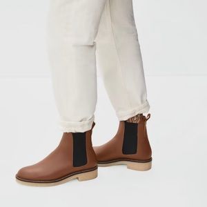 EVERLANE The Italian Leather Chelsea Boot in Tobacco